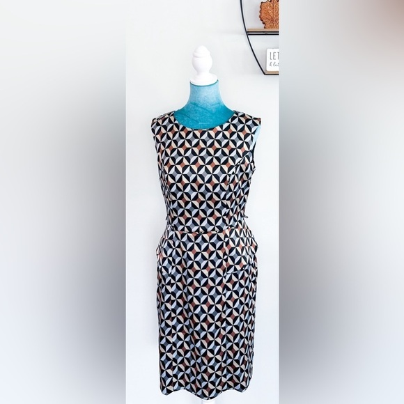 Dress Barn Eye-Catching, Geometric Dress - Size 6, Perfect for Any Occasion! - Picture 3 of 14